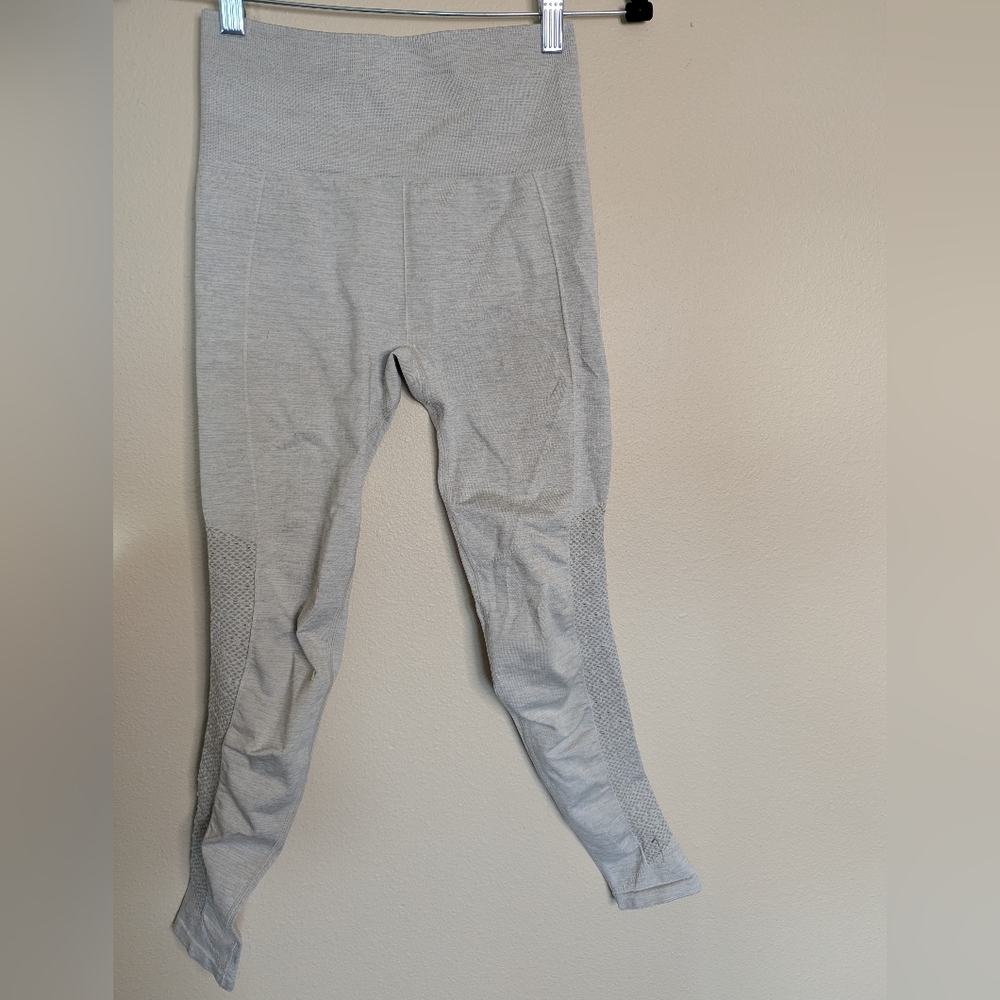 Fabletics Light Gray Leggings Size XS